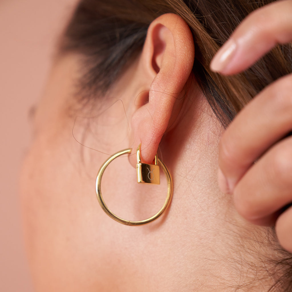 lock-earring-gold