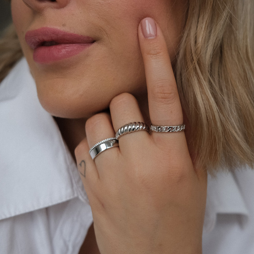 MILLA_CLASSIC_CROISSANT_CHAIN_RING_SILBER_2