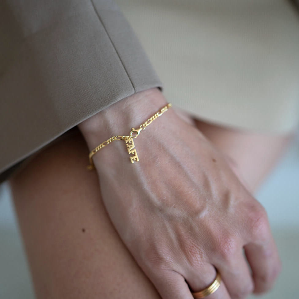 annie-bracelet-gold2