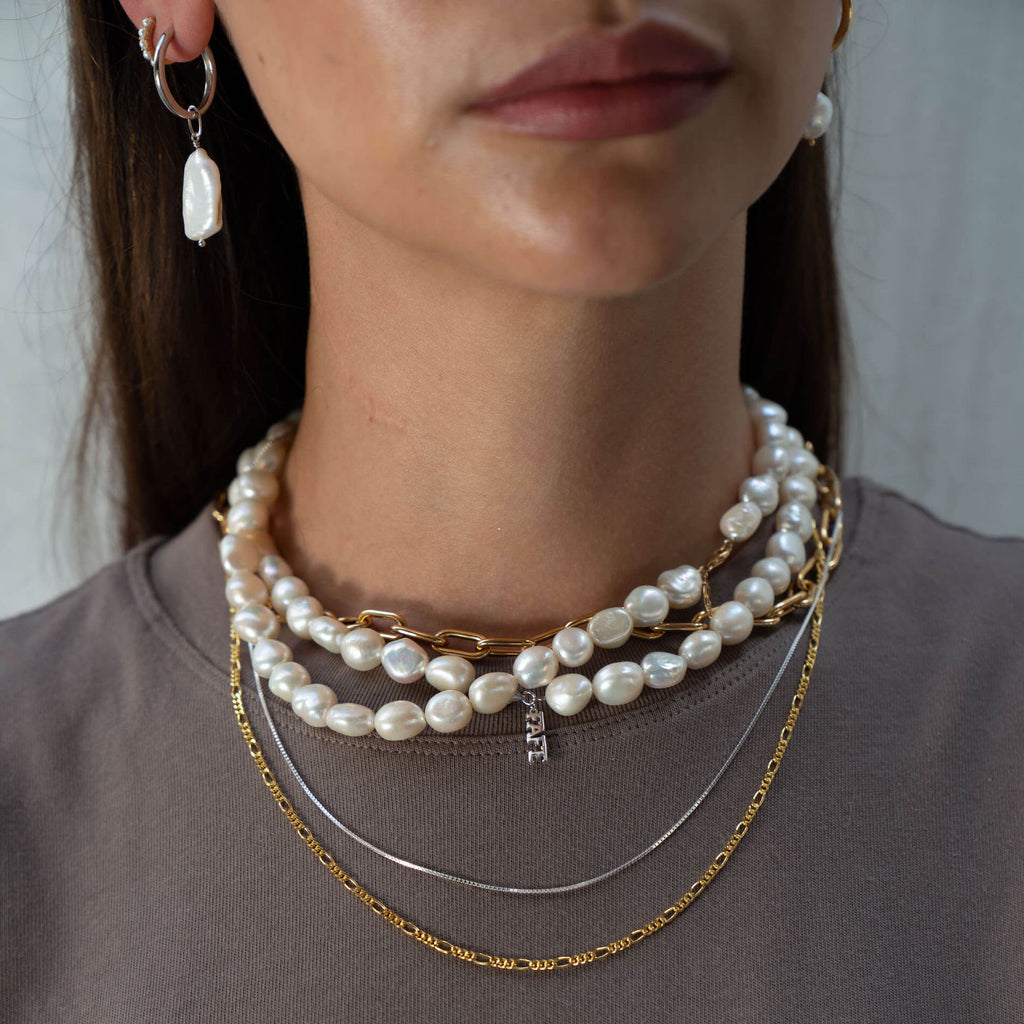 pearl-chain-holly-shiny-annie.necklace-bicolor-tragebild